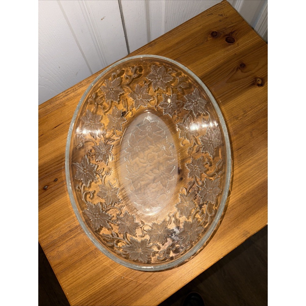Princess House Fantasia, #587, Crystal Oval Serving Bowl Poinsettias